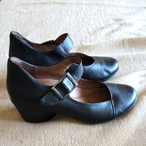 Dansko Roxanne Black Mary Jane Stack Heels Size 39